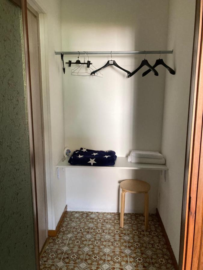 Bella Vita Guesthouse -Parcheggio Privato Interno Arona Exterior photo